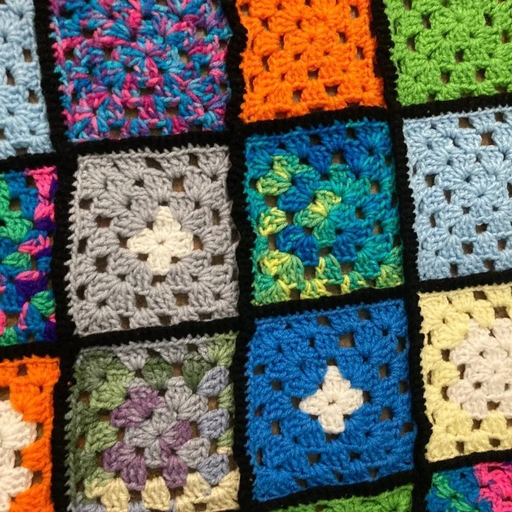 Granny Square Crocheted Blanket Bright Black trim 68 x‎ 108